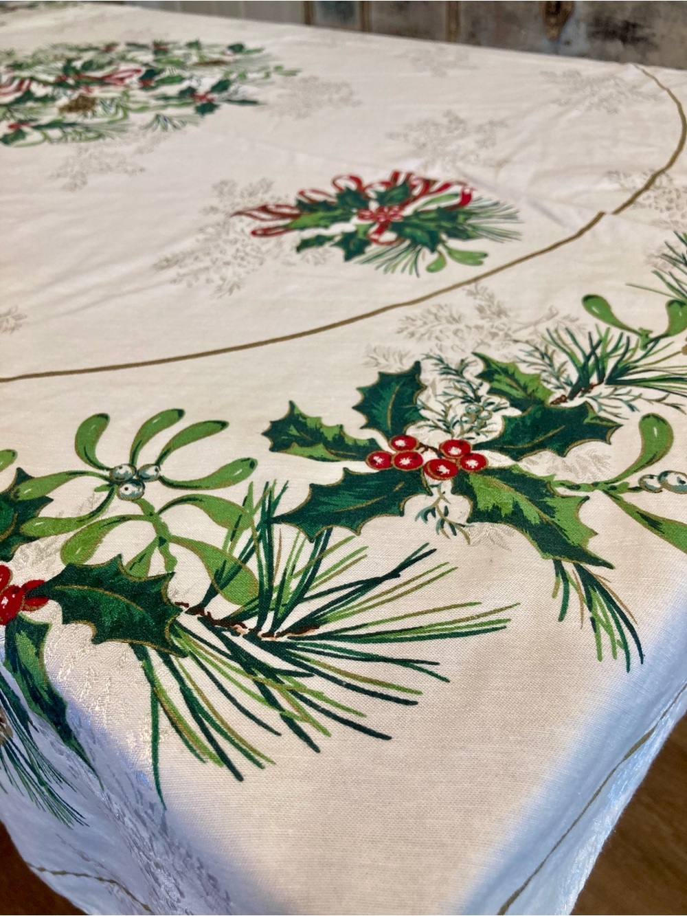 Lenox Oval Christmas Holiday Holly & Pine Printed Tablecloth Off-White 69” x 63”